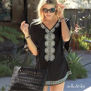 Stella & Dot Beach Black Ivory Swim Cover Embroidered Lace Shirt Size XS/S.
